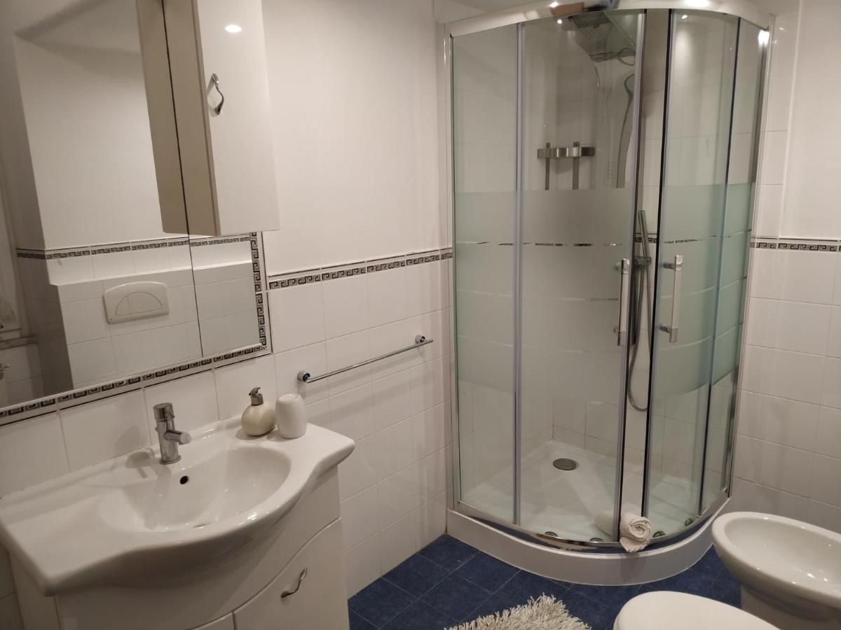 Casa Patrizia Apartment ปอร์โตเวเนเร ภายนอก รูปภาพ